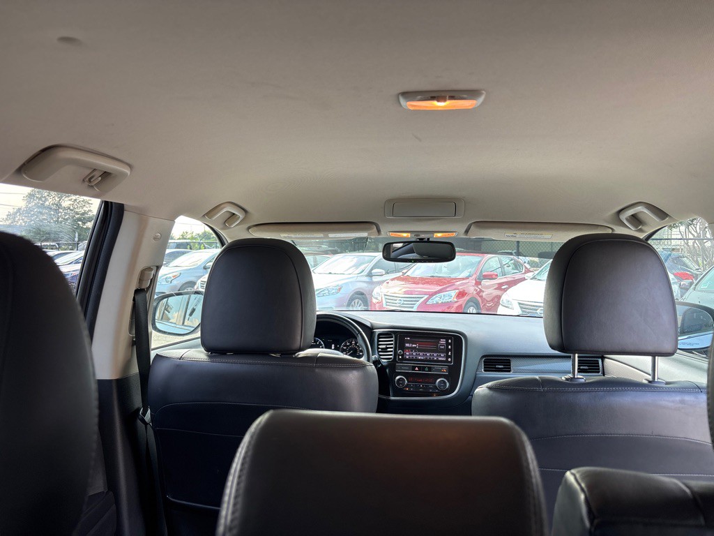 2019 Mitsubishi Outlander Image 23