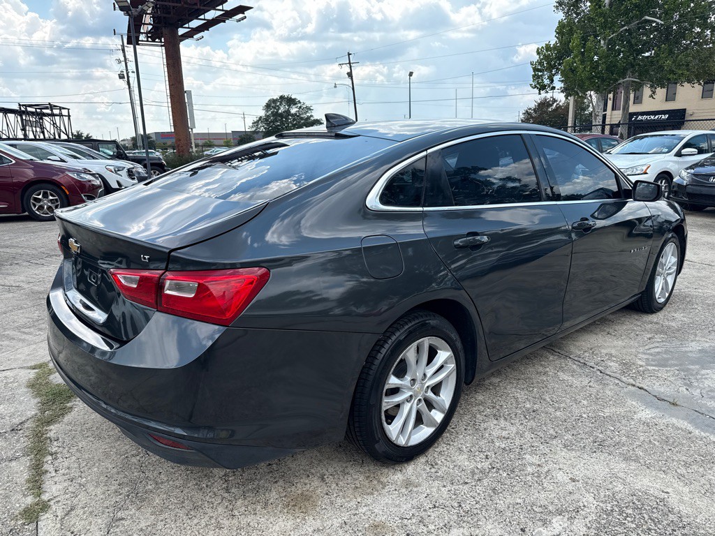 2018 Chevrolet Malibu Image 6