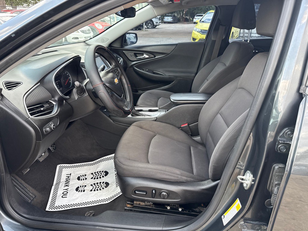 2018 Chevrolet Malibu Image 10