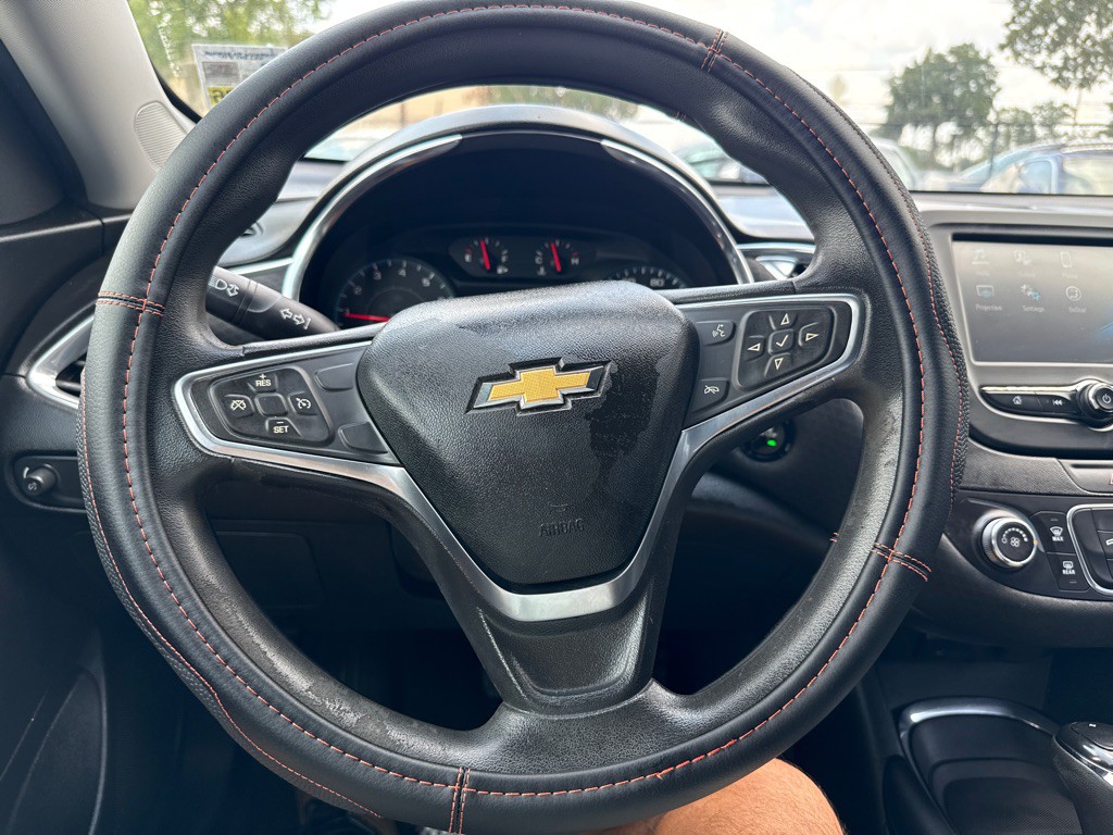 2018 Chevrolet Malibu Image 16