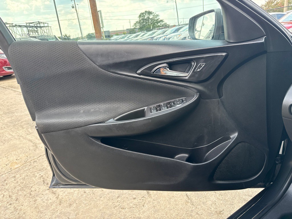 2018 Chevrolet Malibu Image 19