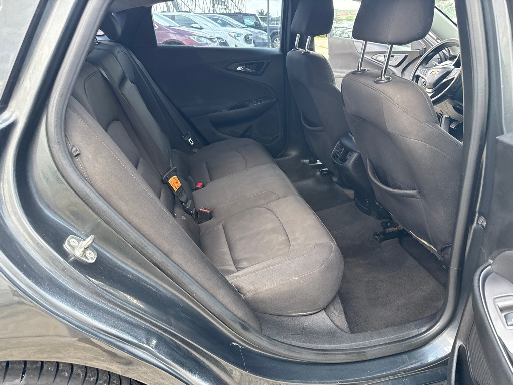 2018 Chevrolet Malibu Image 21
