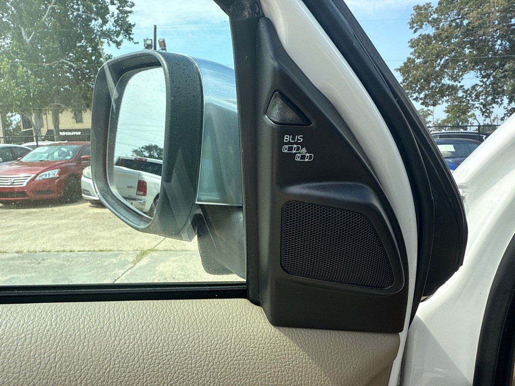 2014 Volvo XC90 Image 22