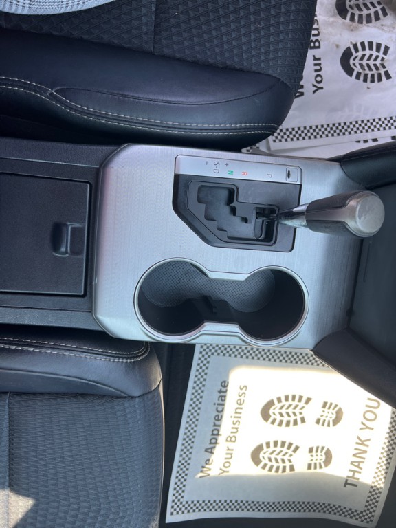 2012 Toyota Camry Image 22