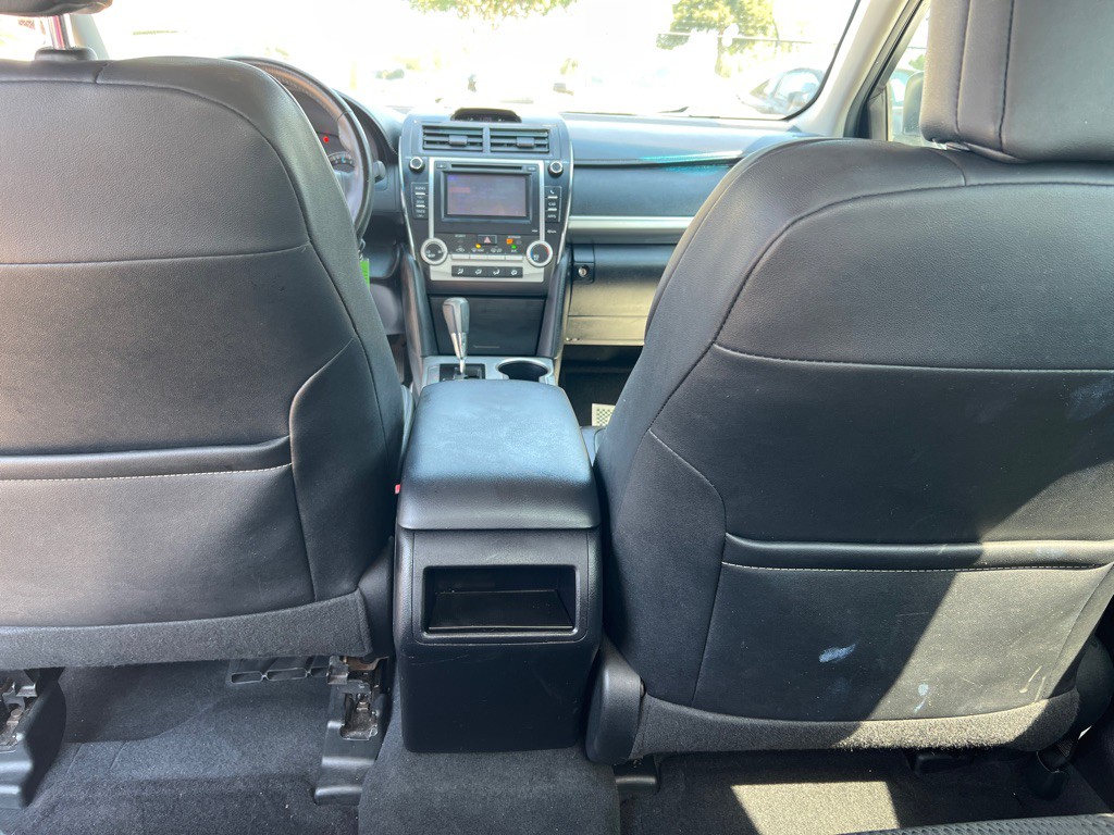 2012 Toyota Camry Image 26