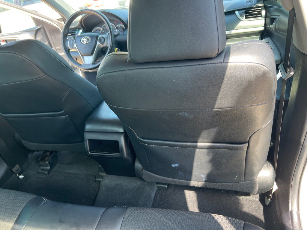 2012 Toyota Camry Image 38