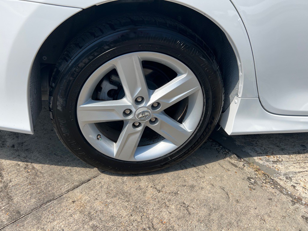 2012 Toyota Camry Image 43