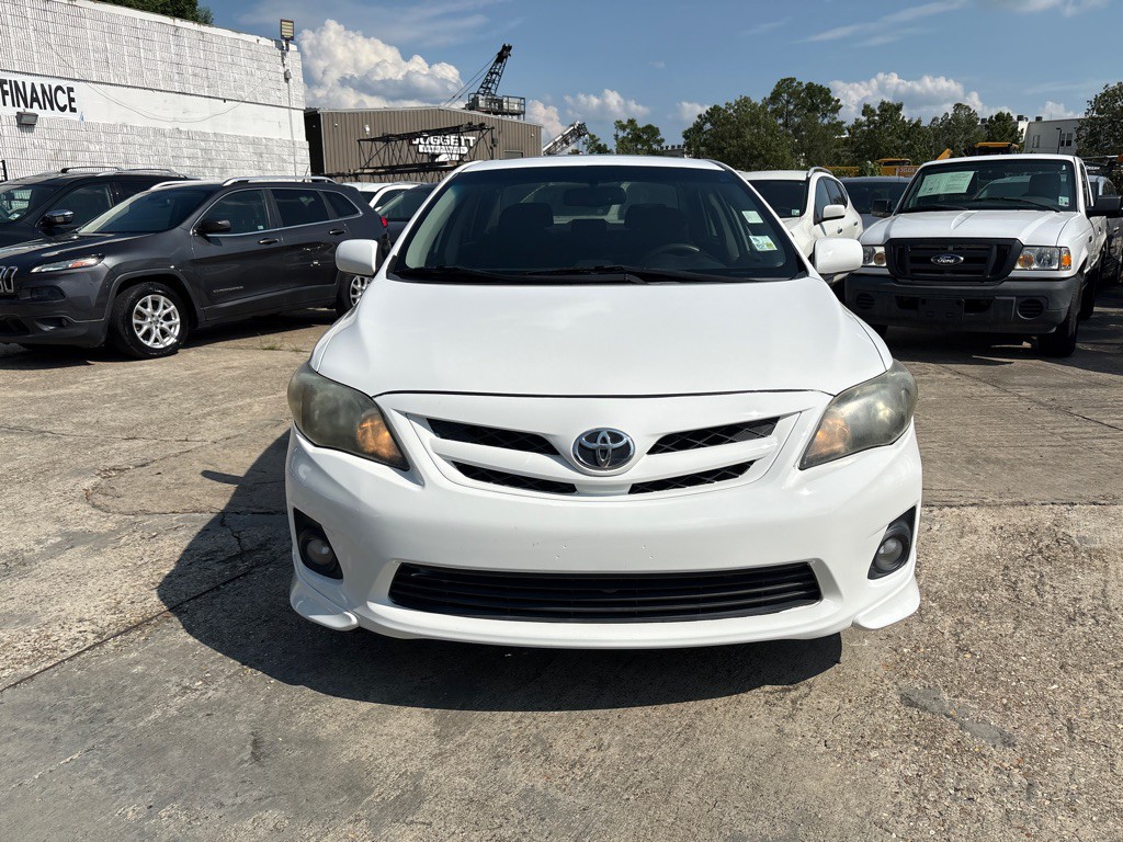 2013 Toyota Corolla Image 2