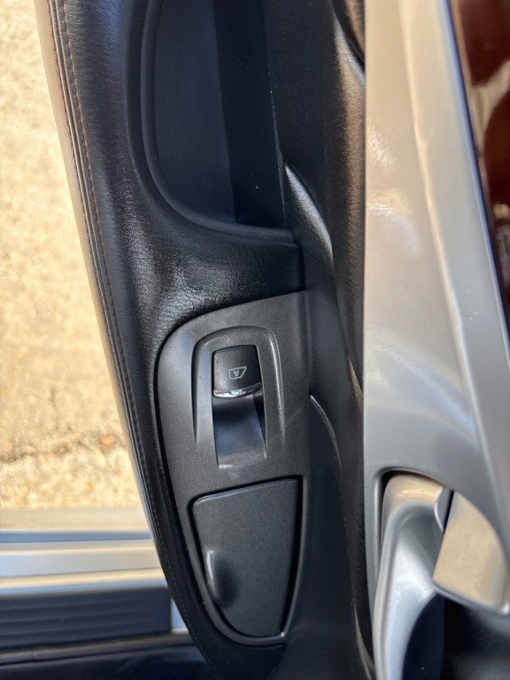 2017 INFINITI Q70 Image 20