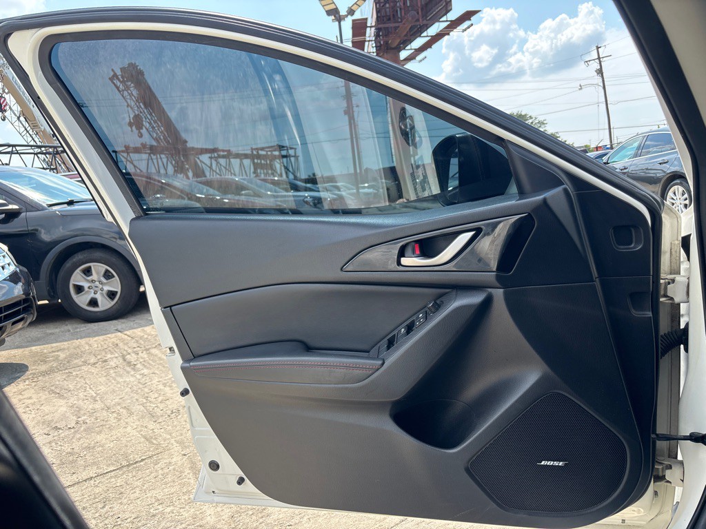 2015 Mazda Mazda3 Image 14