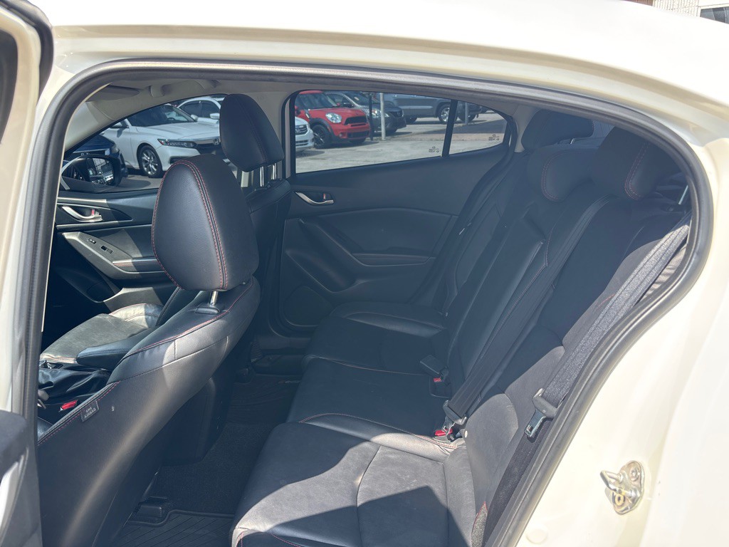 2015 Mazda Mazda3 Image 16