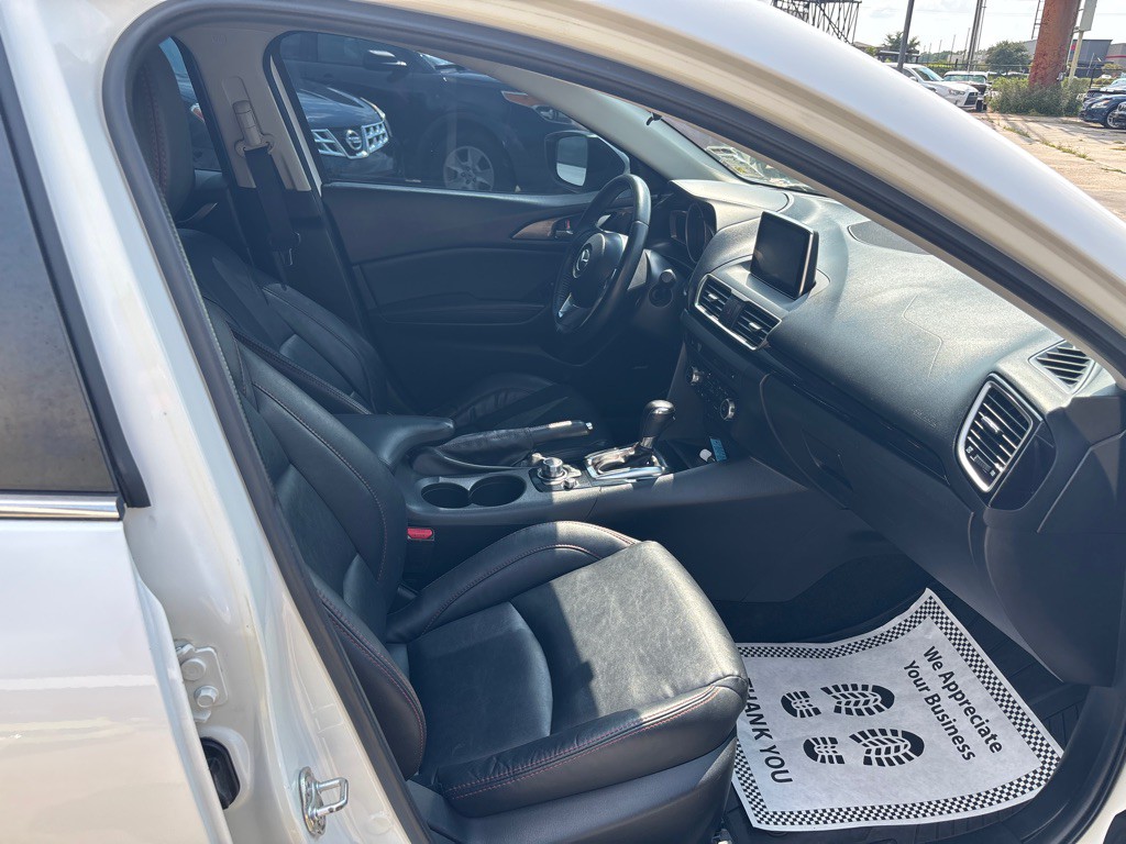 2015 Mazda Mazda3 Image 24