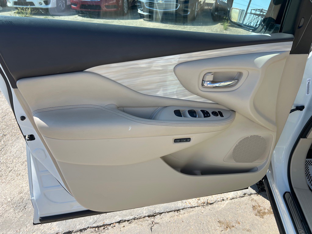 2015 Nissan Murano Image 23