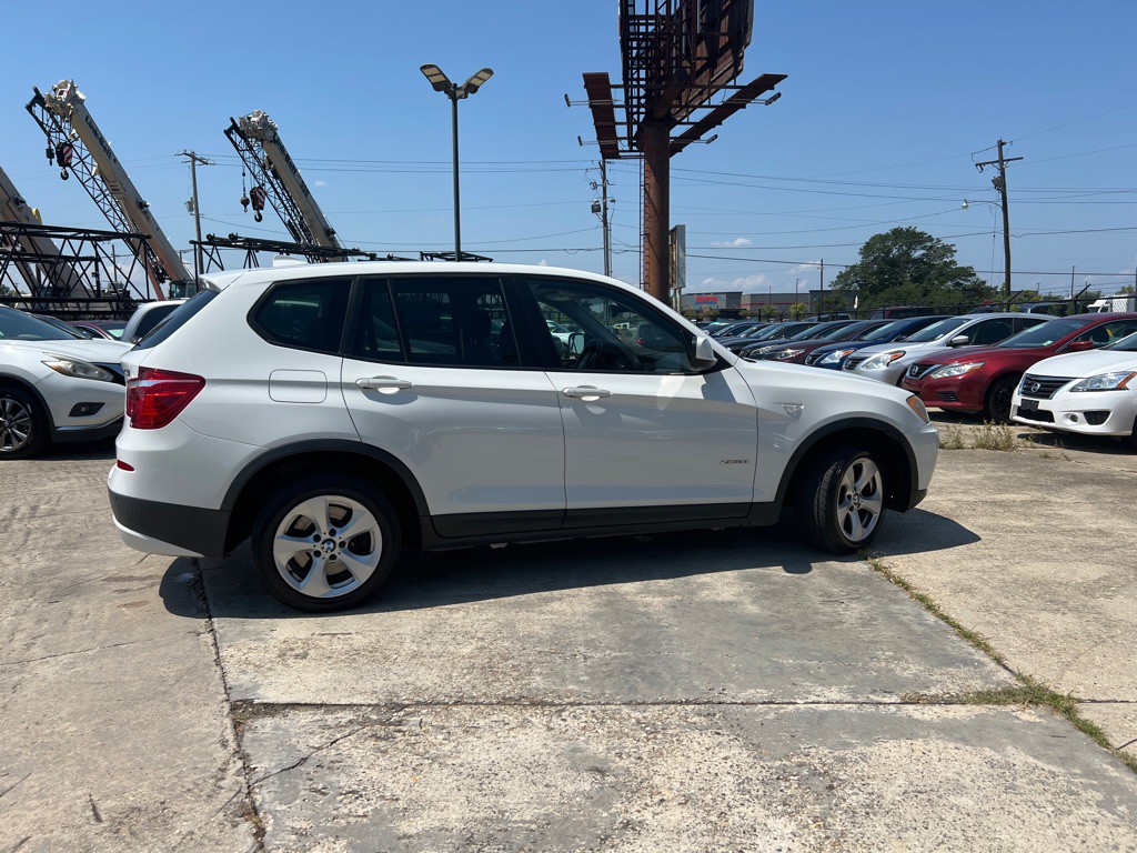 2011 BMW X3 Image 6