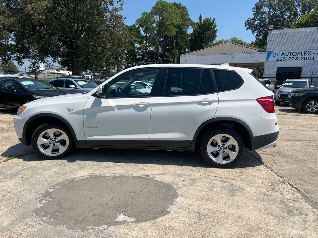 2011 BMW X3 Image 11