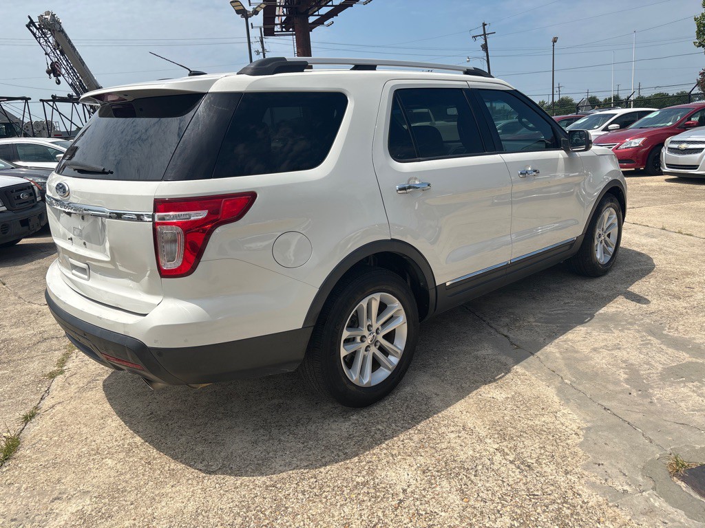 2011 Ford Explorer Image 5