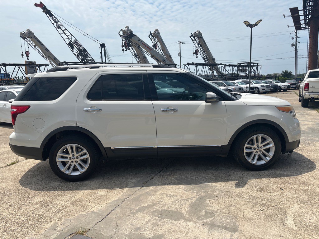 2011 Ford Explorer Image 6