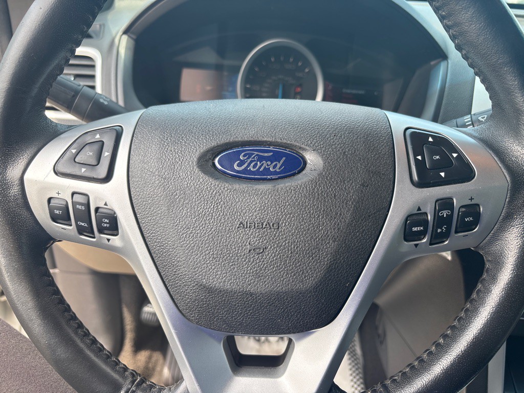 2011 Ford Explorer Image 12