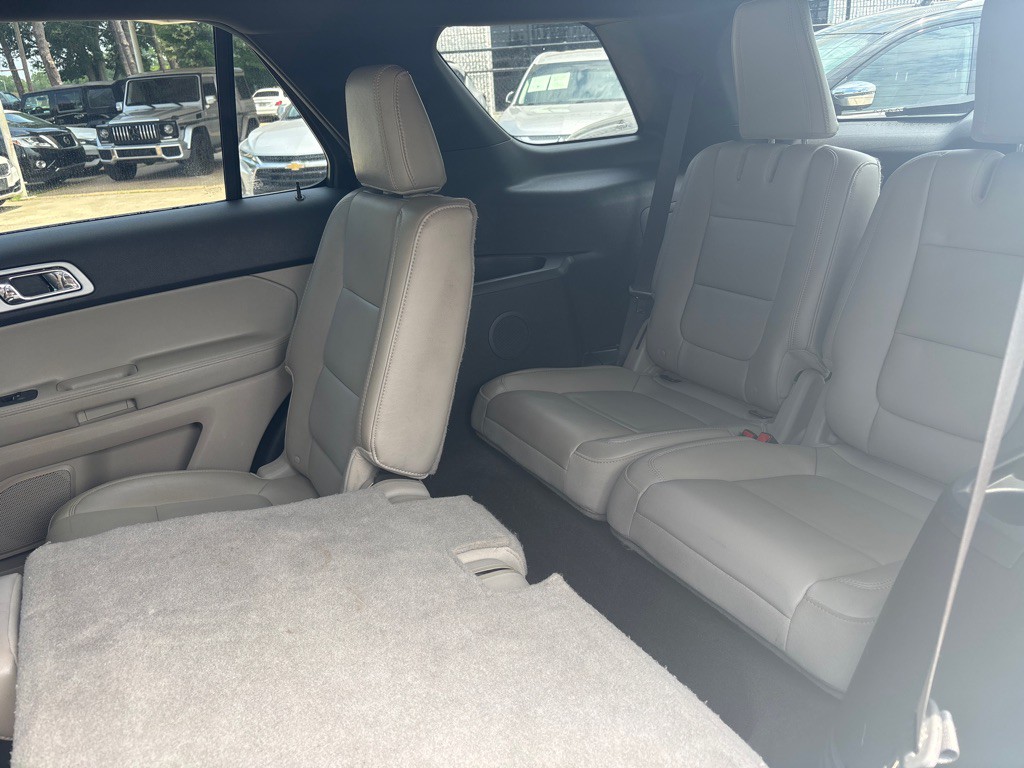 2011 Ford Explorer Image 17