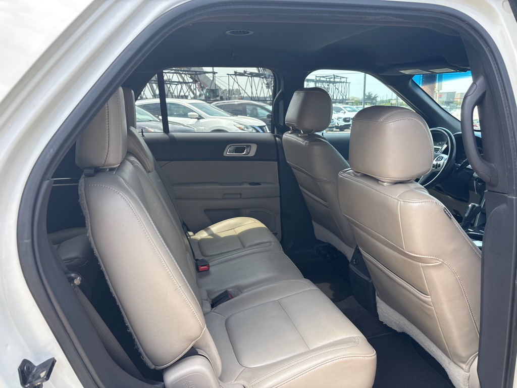 2011 Ford Explorer Image 23