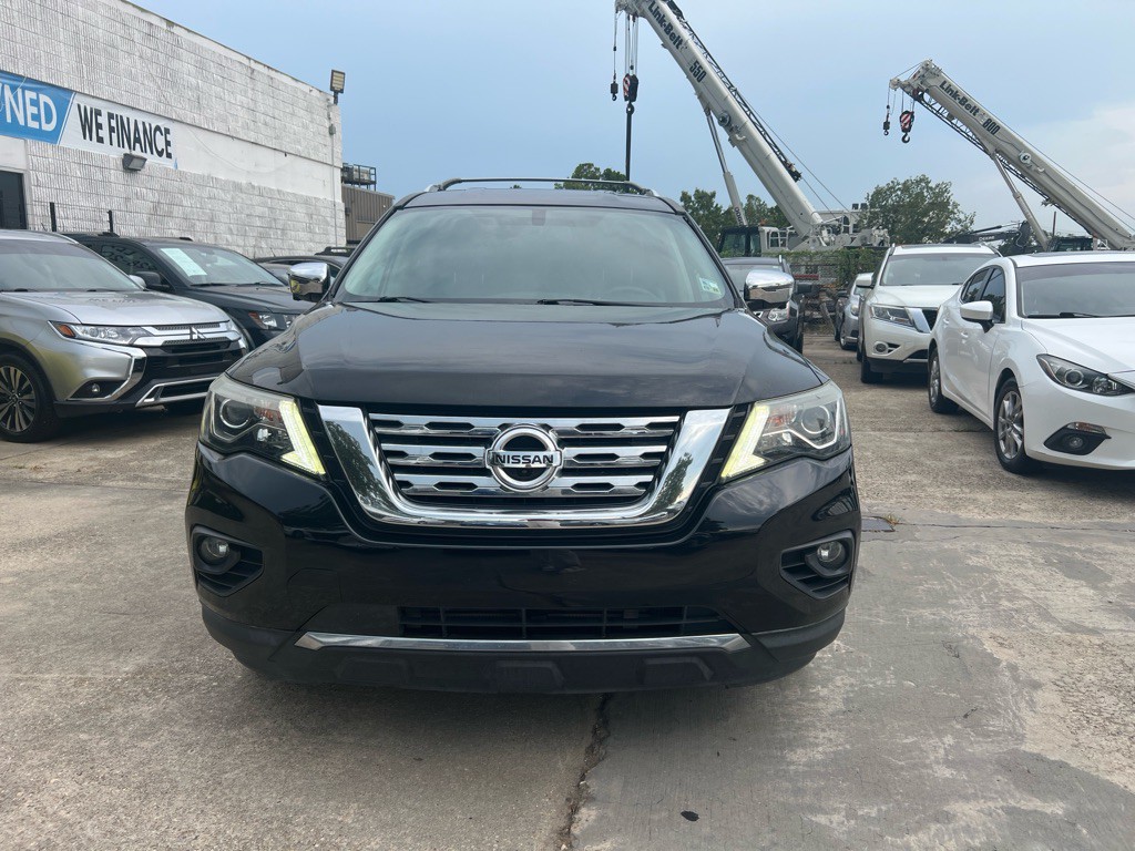 2017 Nissan Pathfinder Image 3