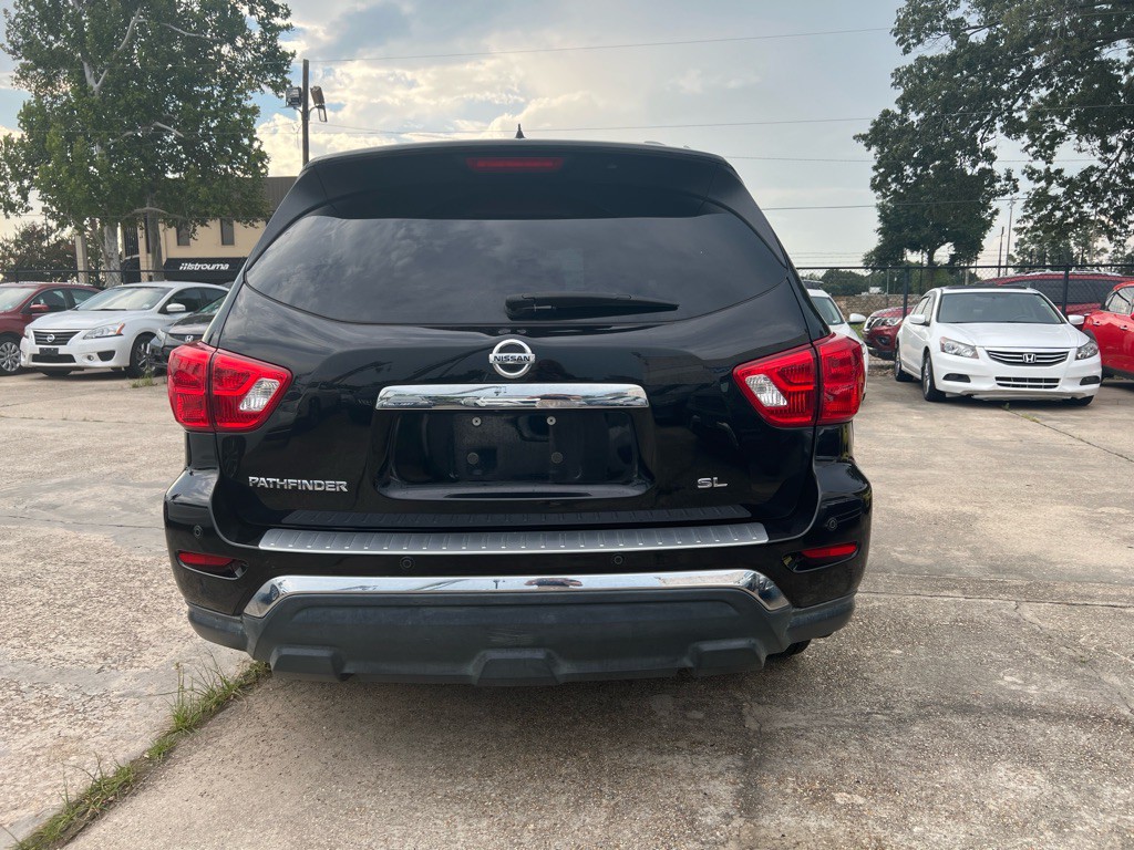 2017 Nissan Pathfinder Image 7