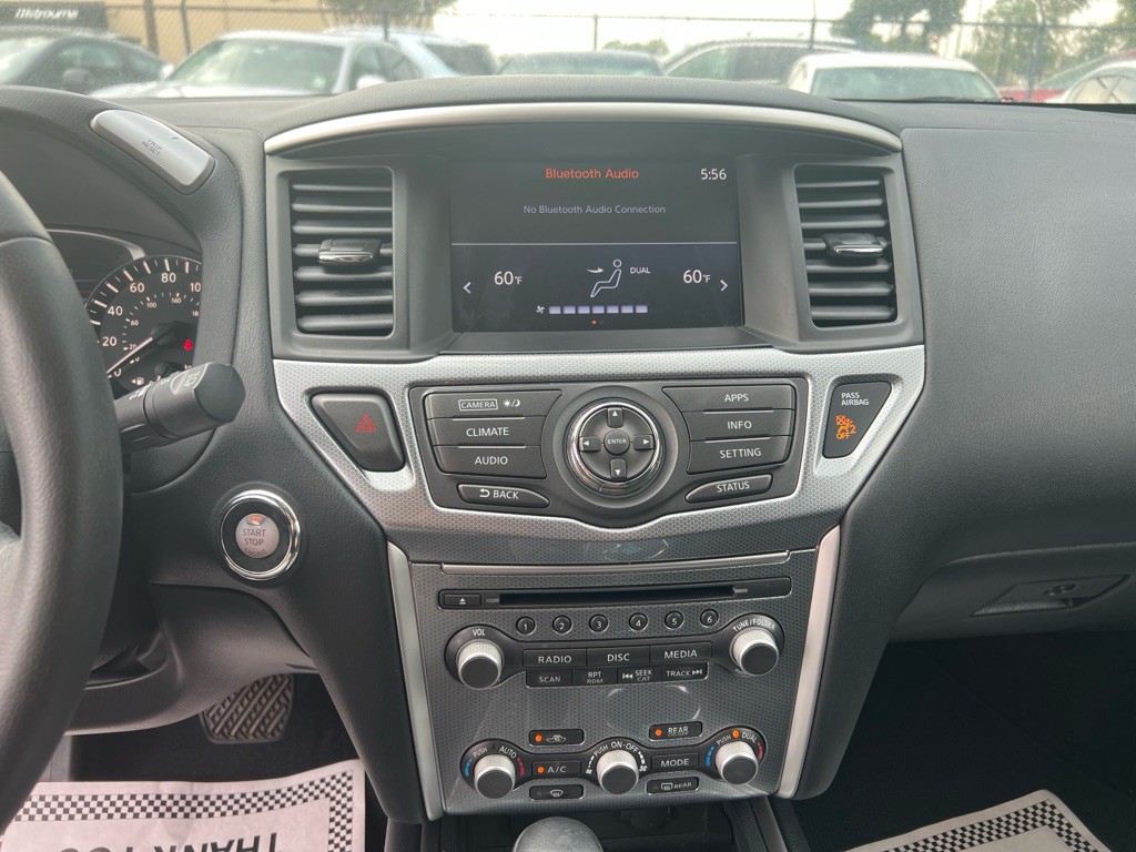 2017 Nissan Pathfinder Image 15