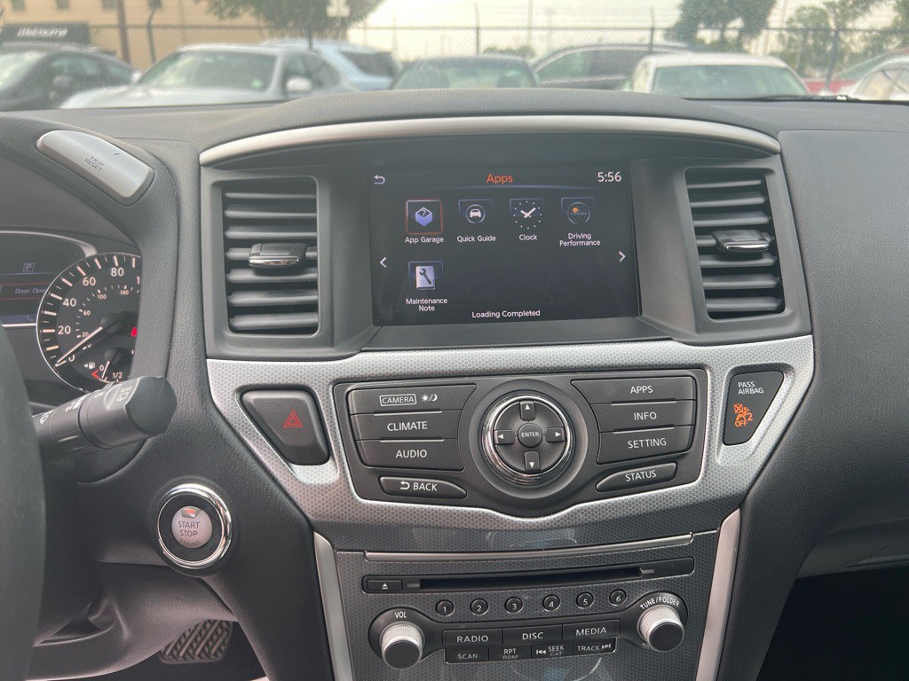 2017 Nissan Pathfinder Image 18