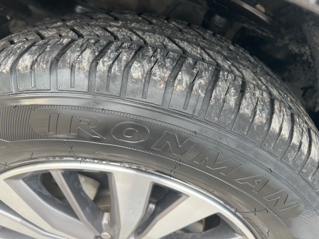 2017 Nissan Pathfinder Image 36