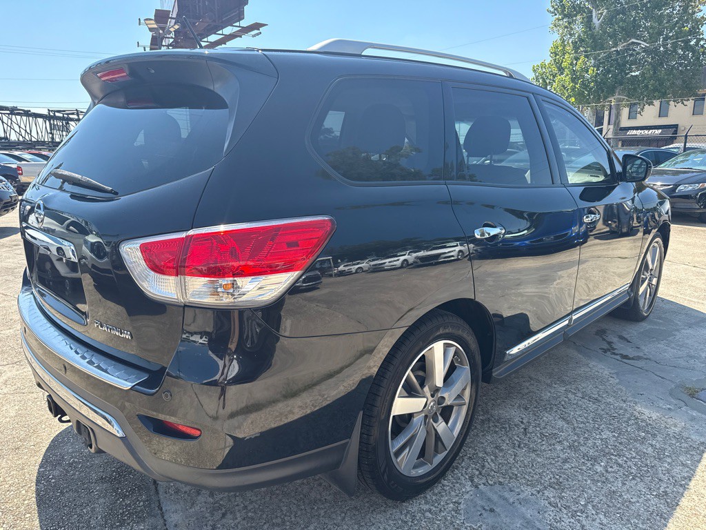 2015 Nissan Pathfinder Image 6
