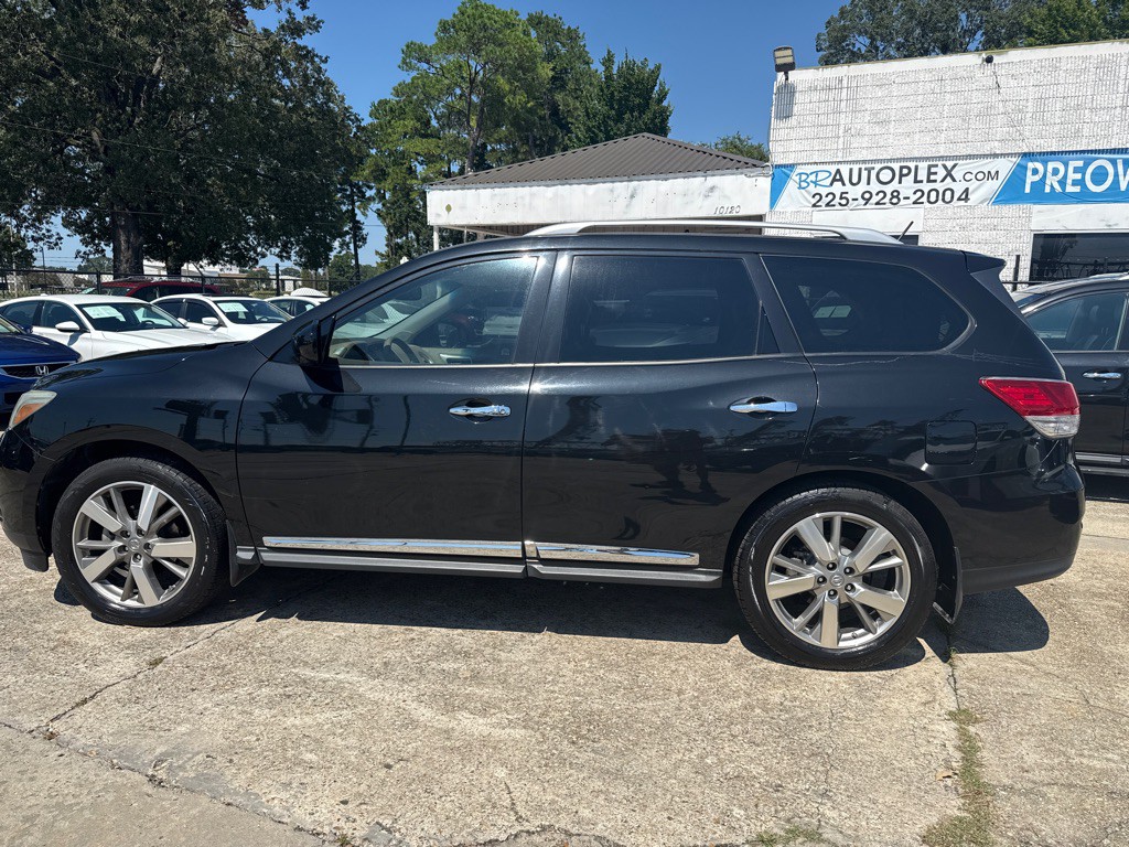 2015 Nissan Pathfinder Image 9