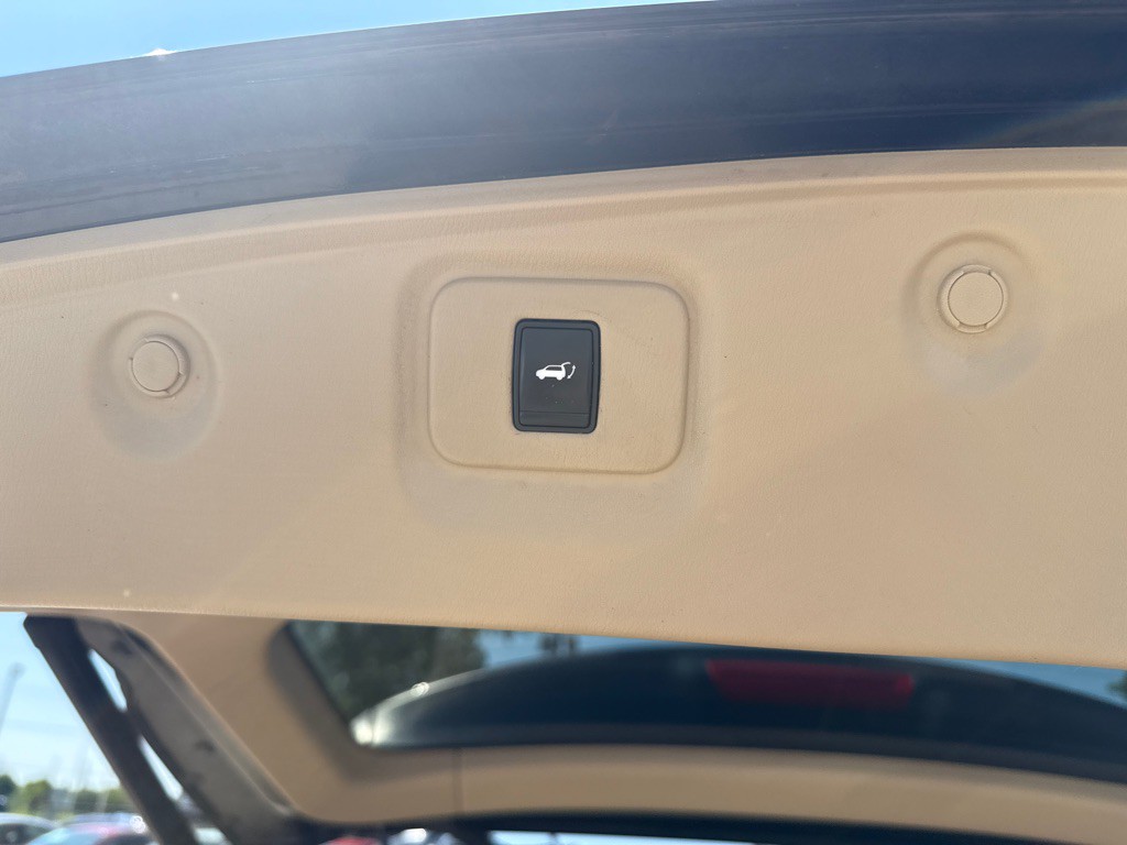 2015 Nissan Pathfinder Image 15