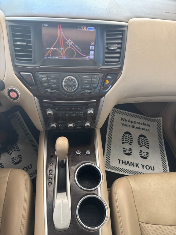 2015 Nissan Pathfinder Image 22