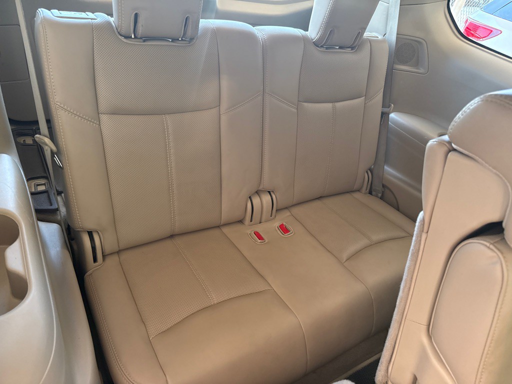 2015 Nissan Pathfinder Image 31