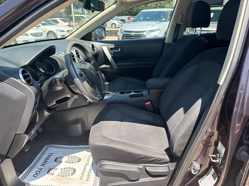 2015 Nissan Rogue Image 10
