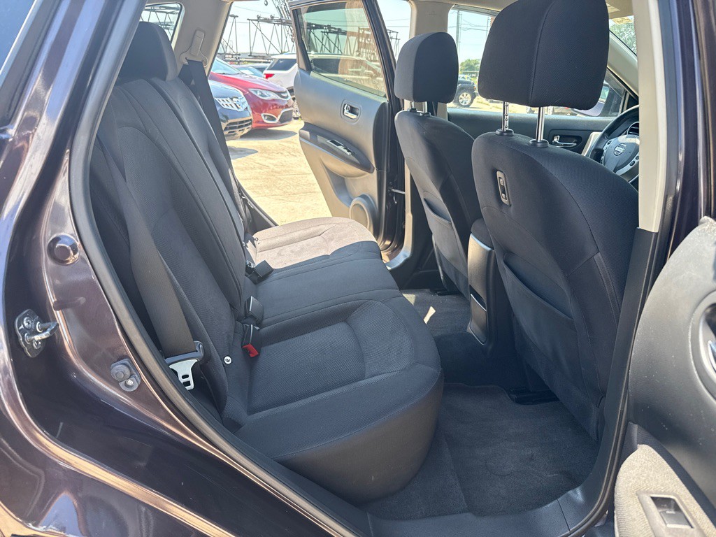 2015 Nissan Rogue Image 14