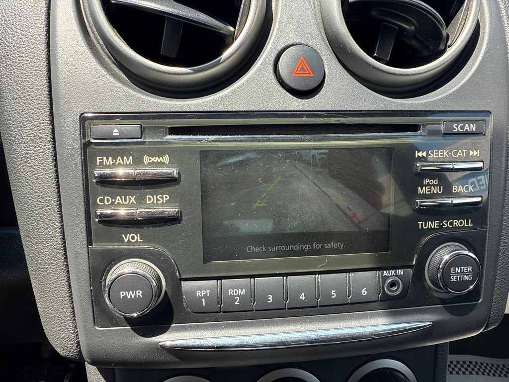 2015 Nissan Rogue Image 23