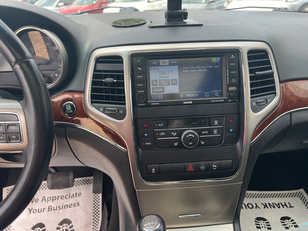 2012 Jeep Grand Cherokee Image 19