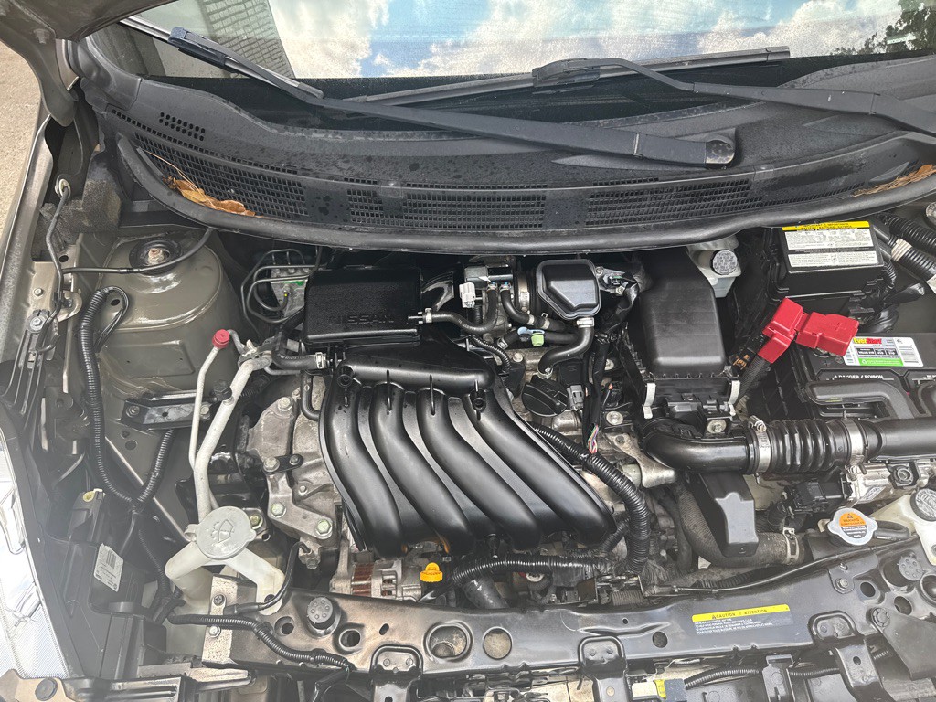 2016 Nissan Versa Image 30