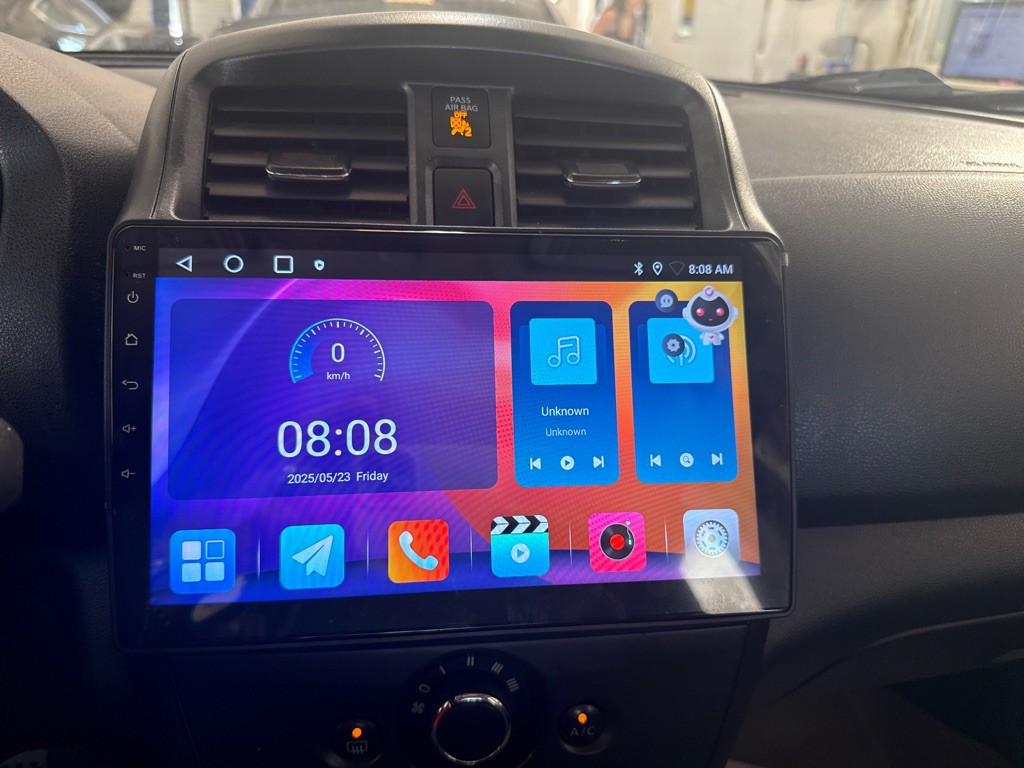 2016 Nissan Versa Image 32