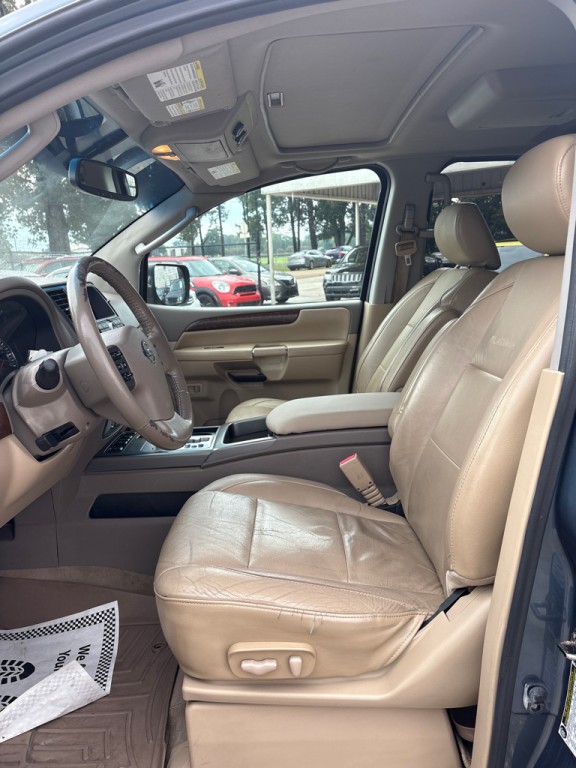 2012 Nissan Armada Image 9