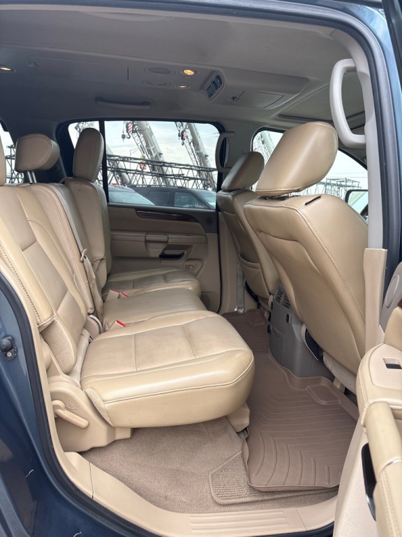 2012 Nissan Armada Image 12