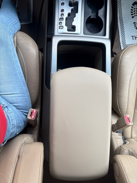 2012 Nissan Armada Image 16