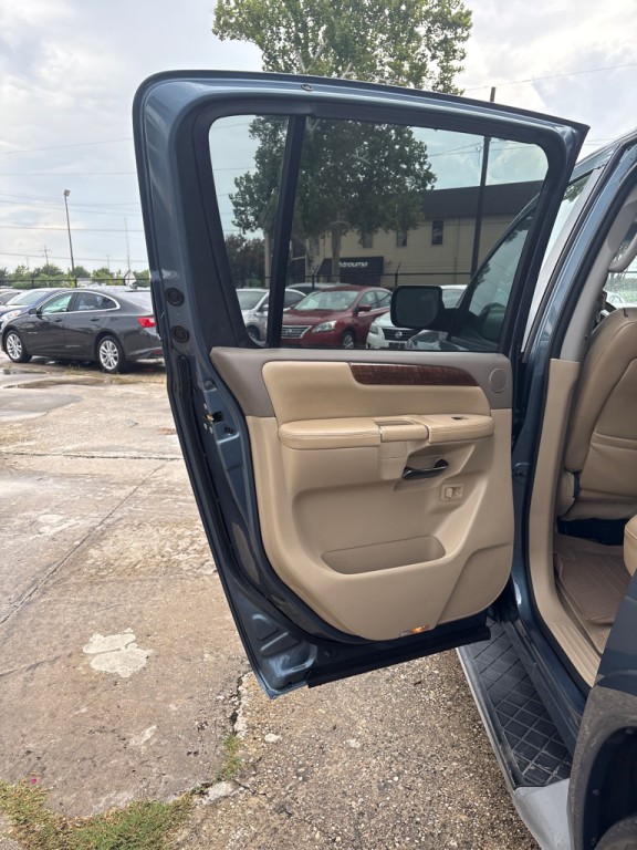 2012 Nissan Armada Image 27