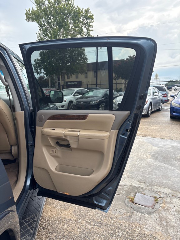 2012 Nissan Armada Image 28