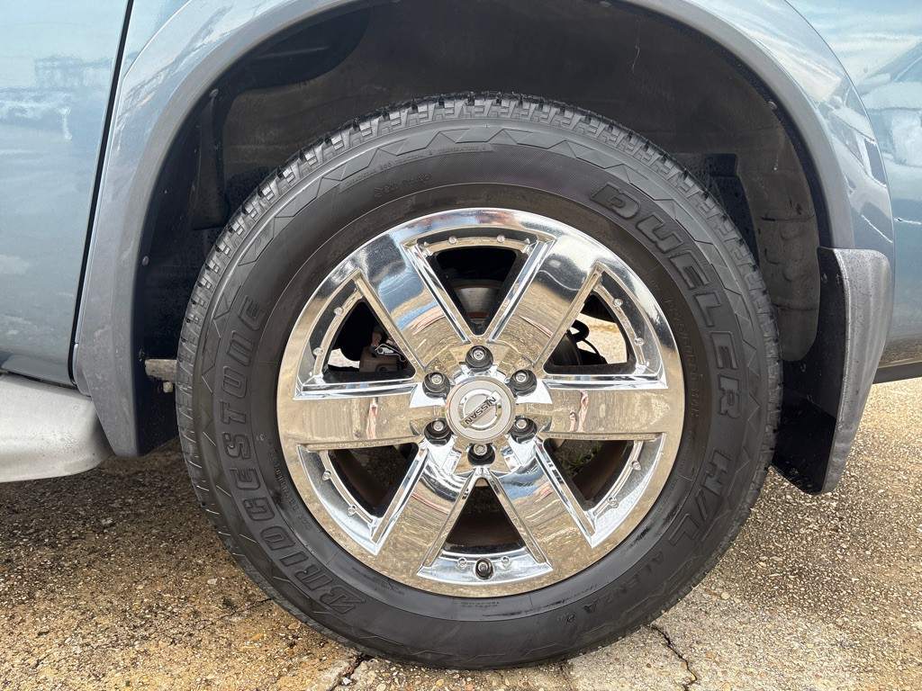 2012 Nissan Armada Image 32