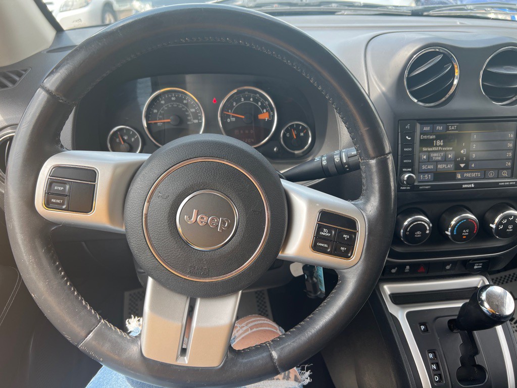 2015 Jeep Compass Image 14