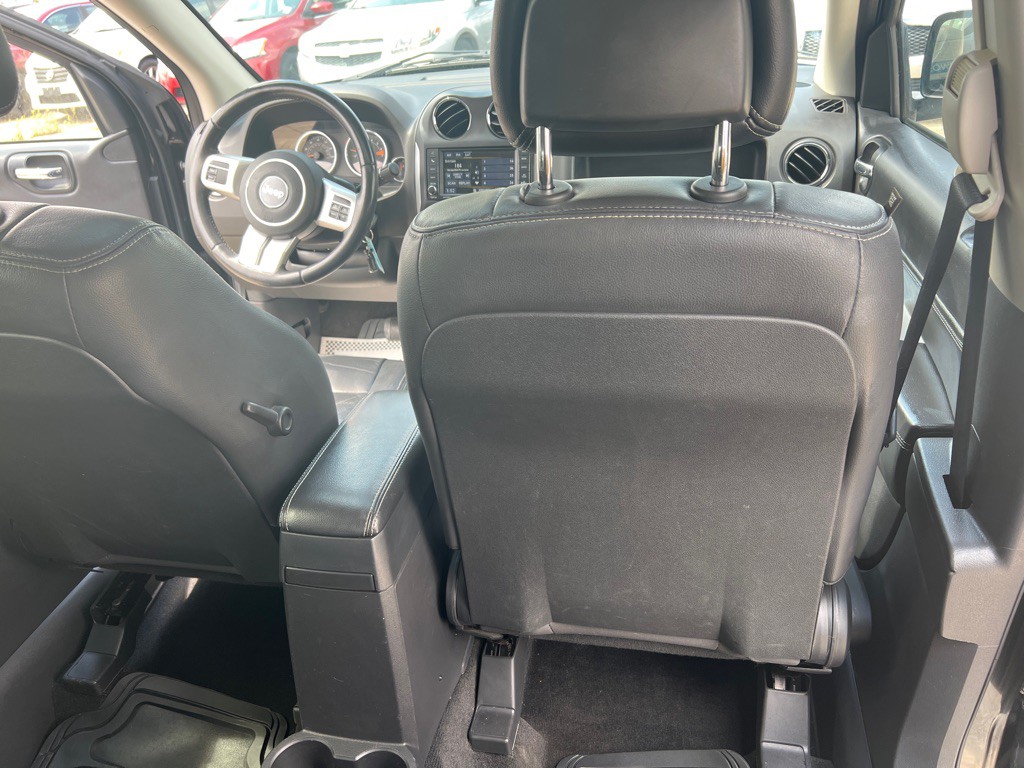 2015 Jeep Compass Image 28