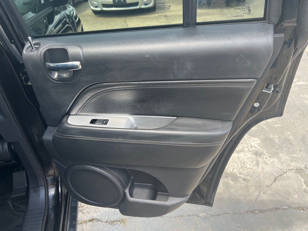 2015 Jeep Compass Image 31