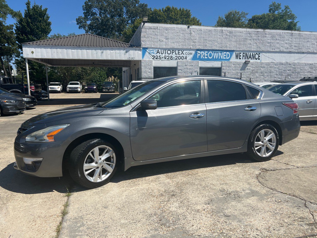 2015 Nissan Altima Image 1